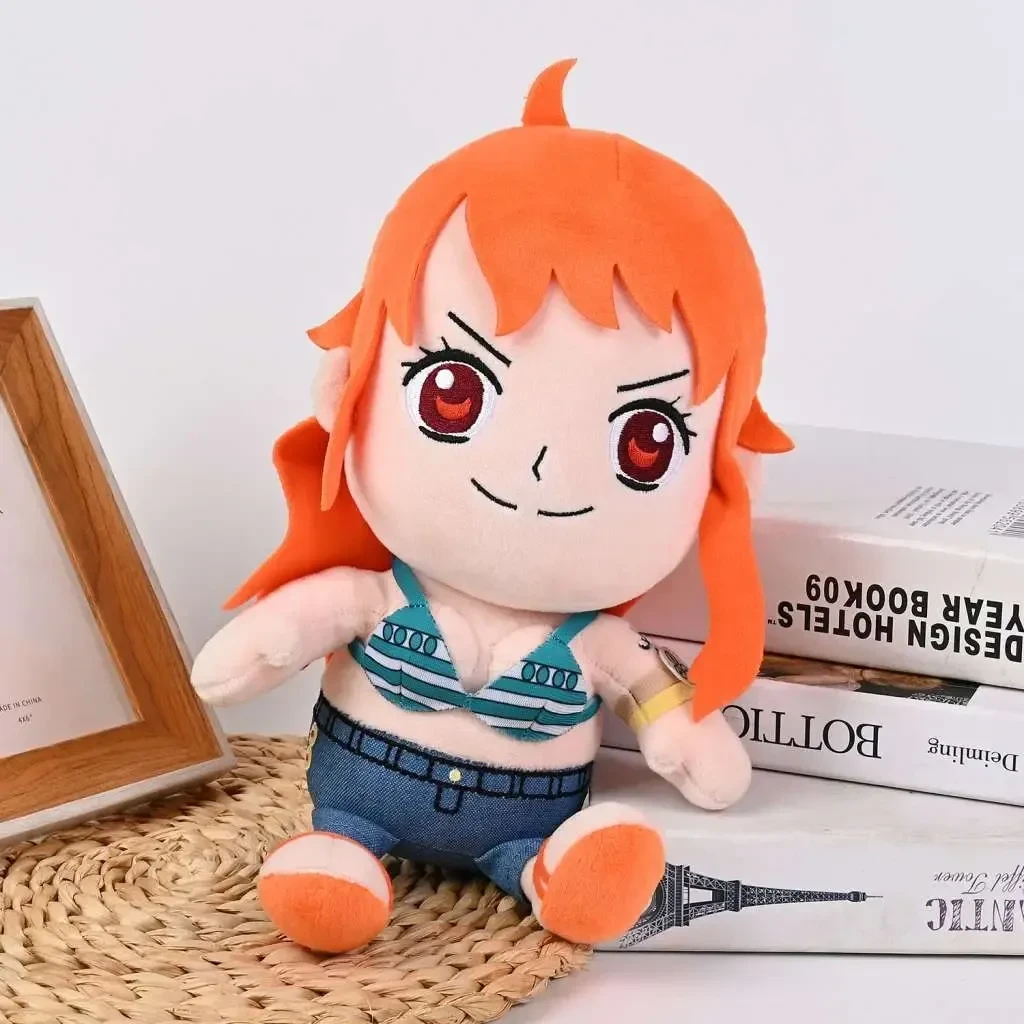 Peluche Nami 25 cm – One Piece